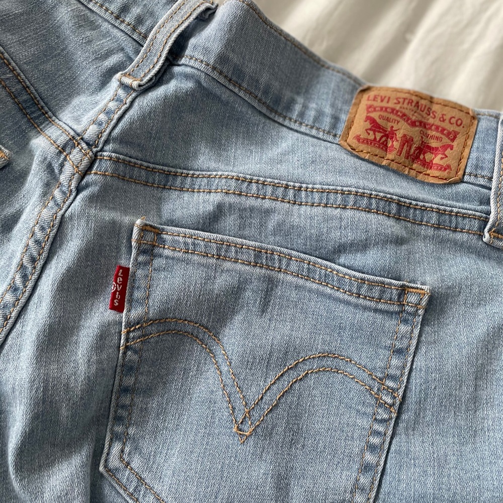 Levi’s Jean shorts🤩🌟